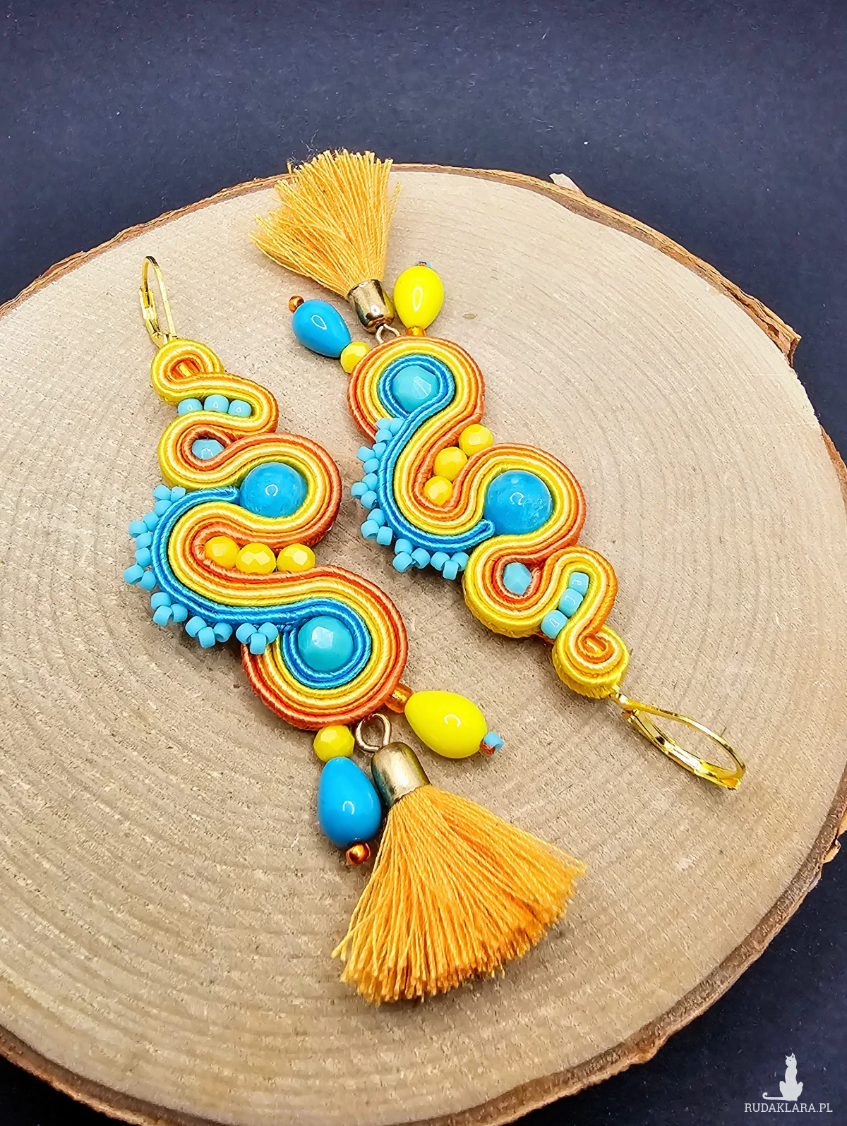 Kolczyki sutasz z jadeitami i chwostami